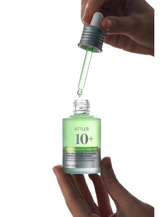 Suero facial con ácido azelaico al 10% que ayuda a tratar el acné, reducir manchas y calmar rojeces sin irritar la piel.